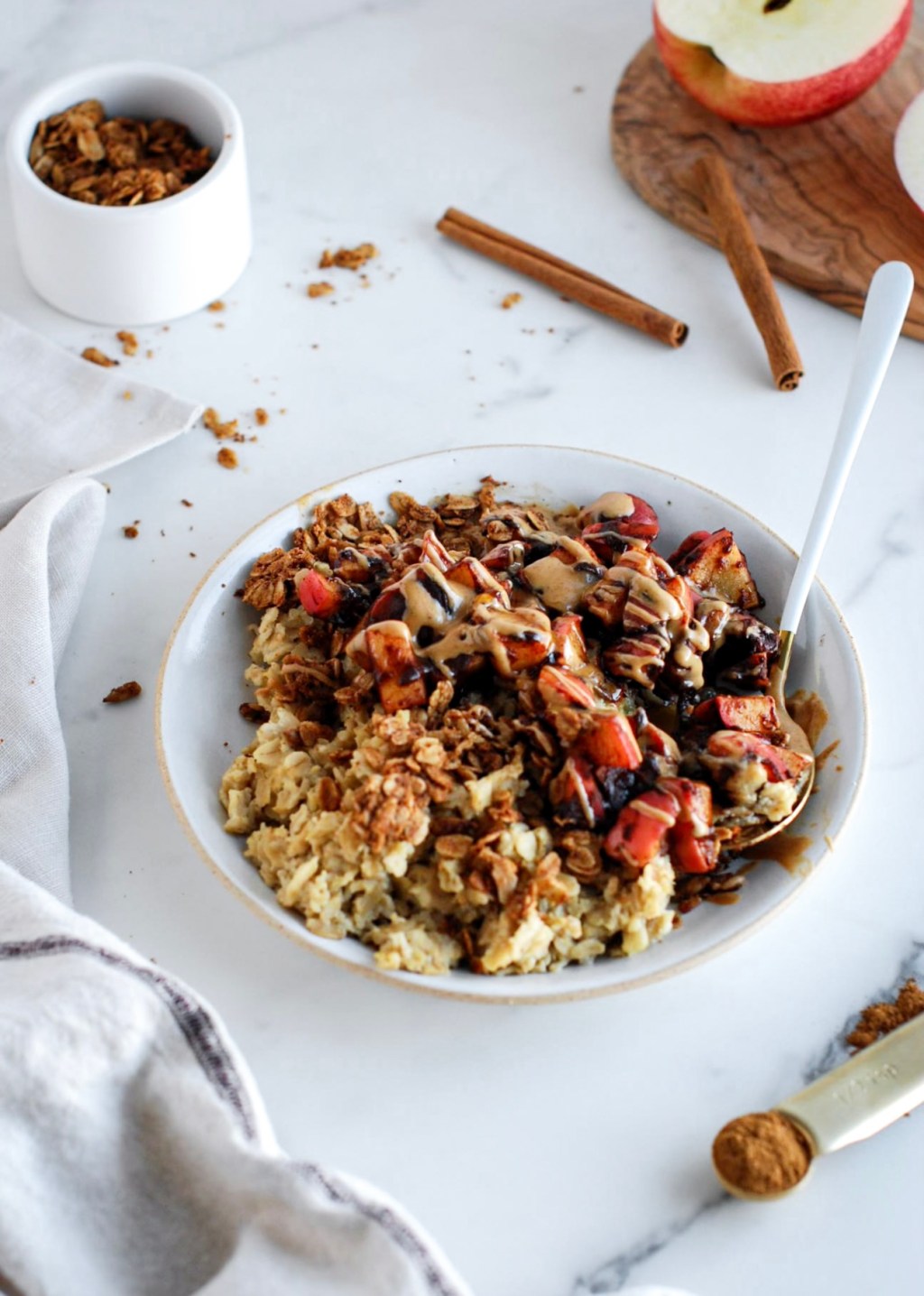 Cinnamon Oatmeal Bowl